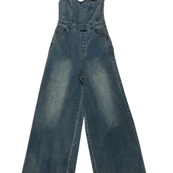 Free Market by Flying Tomato Women’s Blue Denim Strapless Jumpsuit NWT. Size M - Picture 10 of 12